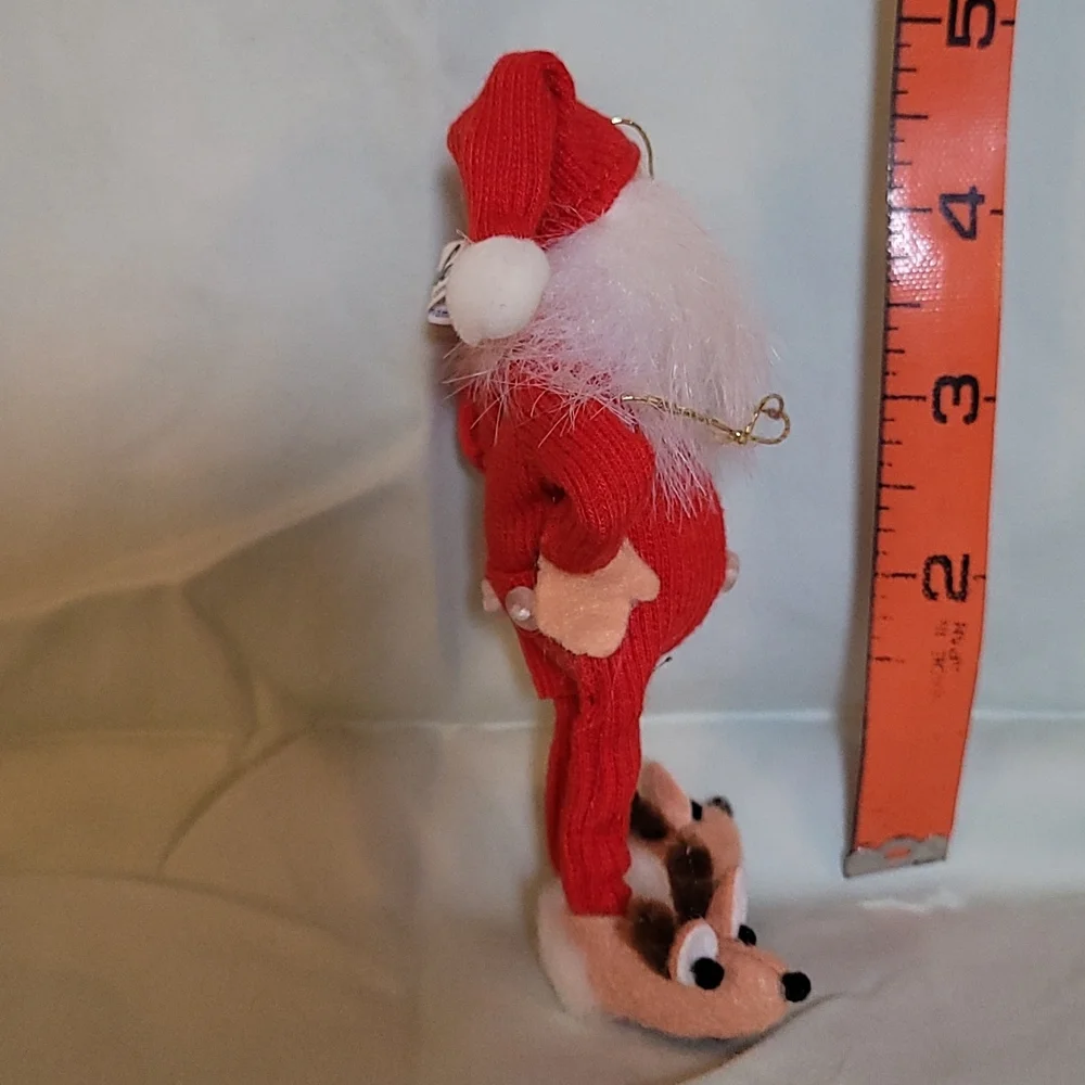 Annalee Christmas Ornament. Bedtime Santa with Slippers 2007 - Picture 5 of 11